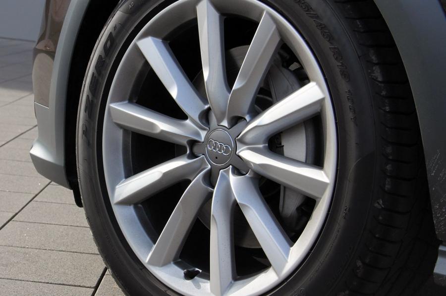 Колеса Audi A6 Allroad 3.0 TDI Quattro (4G, C7) 2012 года  (WW) (фото 80 из 99)